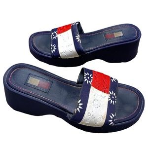 Tommy Hilfiger Women's Navy and Red Slide Sandals